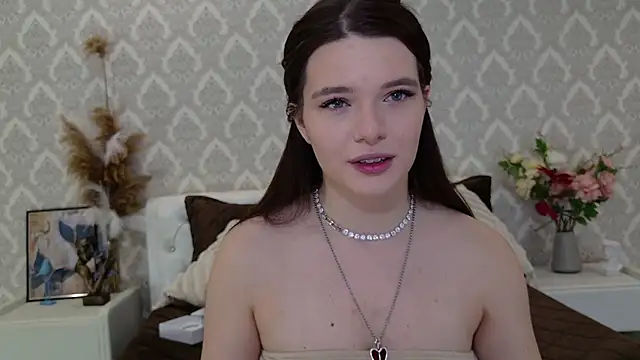 Nellie Medina online show from February 2, 2025, 11:11 pm