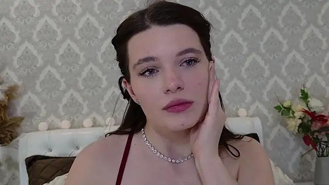 Nellie Medina online show from February 11, 2025, 1:41 am