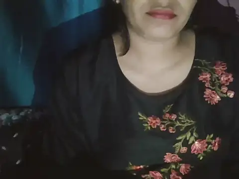 Snapshot of Hot-shanvi chatting on October 13, 2025, 5:36 pm Hot-shanvi online show from October 13, 2025, 5:36 pm