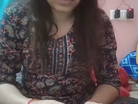 Hot-shanvi online show from March 8, 2025, 9:50 am