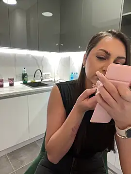 claraxjoyy online show from March 3, 2025, 4:43 am