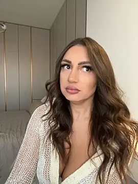 claraxjoyy online show from September 18, 2025, 4:15 am