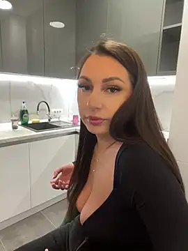 claraxjoyy online show from February 28, 2025, 4:43 am