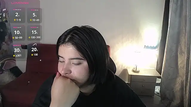 michell petty01 online show from September 10, 2025, 8:57 am