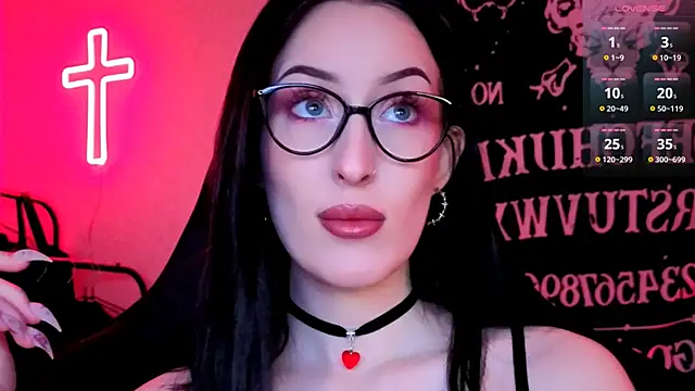 Miss Alice   online show from April 2, 2026, 11:44 pm