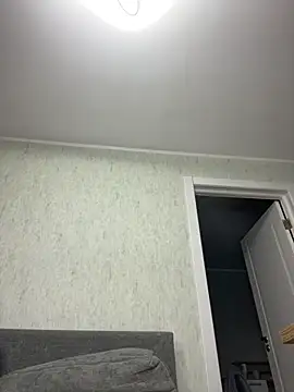 Snapshot of TheYourL chatting on September 26, 2025, 9:54 pm TheYourL online show from September 26, 2025, 9:54 pm