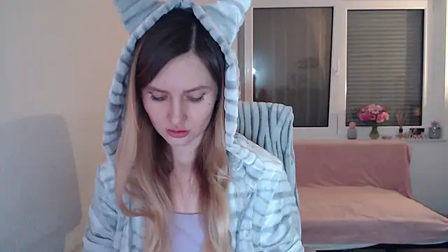 Snapshot of florianikaa chatting on January 28, 2025, 11:28 pm florianikaa online show from January 28, 2025, 11:28 pm