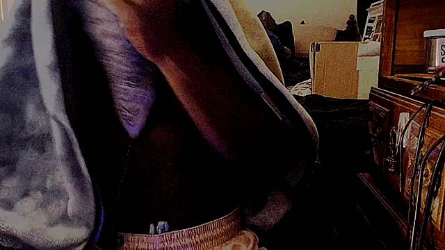 Snapshot of dominatingblacklove chatting on October 1, 2025, 9:36 am dominatingblacklove online show from October 1, 2025, 9:36 am