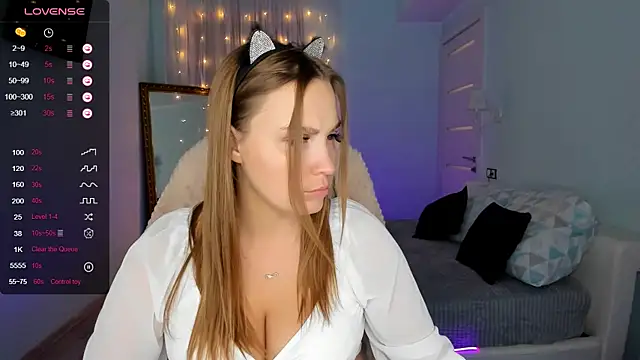marybells  online show from February 14, 2025, 2:39 am