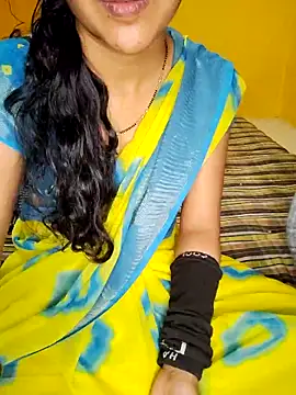 lovelygirl4567 online show from March 18, 2025, 5:12 pm