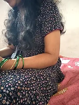 lovelygirl4567 online show from April 3, 2026, 7:26 am