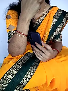 lovelygirl4567 online show from March 27, 2026, 6:44 am