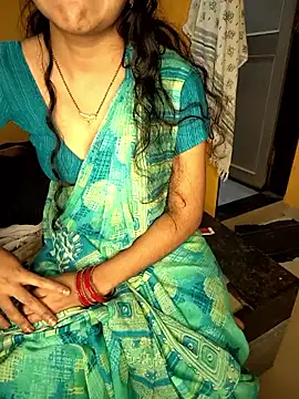 lovelygirl4567 online show from September 19, 2025, 3:05 pm