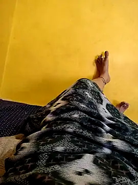 lovelygirl4567 online show from September 22, 2025, 3:45 am