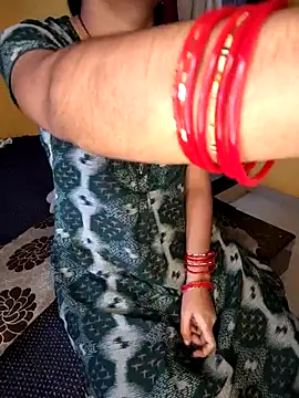 lovelygirl4567 online show from September 26, 2025, 5:14 am