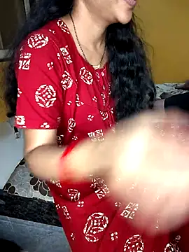 lovelygirl4567 online show from October 5, 2025, 3:36 pm