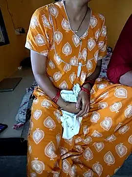 lovelygirl4567 online show from September 10, 2025, 4:22 am