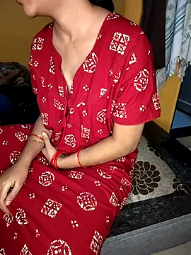 lovelygirl4567 online show from September 27, 2025, 4:57 pm