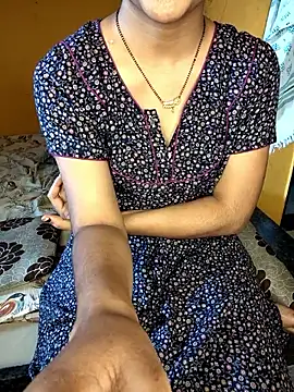 lovelygirl4567 online show from October 8, 2025, 3:30 am