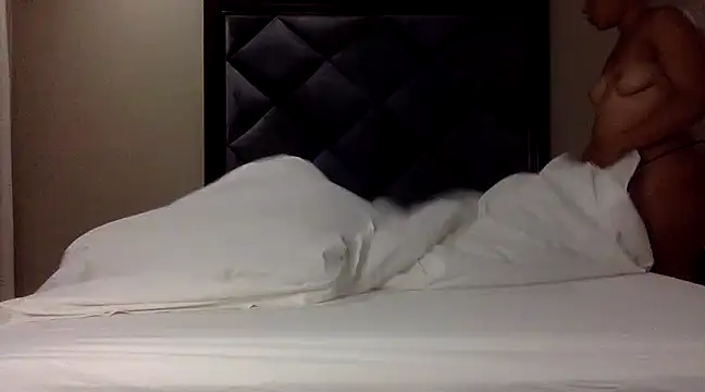 BigBootyKandy15 online show from January 8, 2025, 6:20 pm