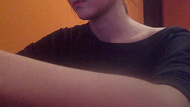 Analitayoung online show from March 18, 2026, 9:15 pm