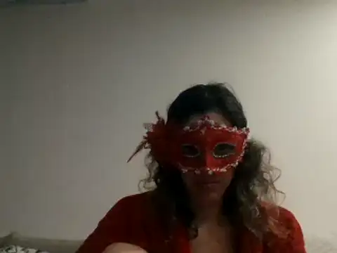 Snapshot of couple-tuga chatting on February 8, 2025, 10:51 pm couple-tuga online show from February 8, 2025, 10:51 pm