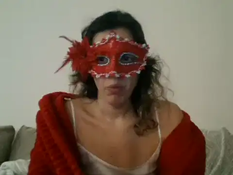 Snapshot of couple-tuga chatting on January 4, 2025, 11:38 pm couple-tuga online show from January 4, 2025, 11:38 pm