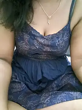 Snapshot of Tamil_Vishalini chatting on February 22, 2026, 4:41 pm Tamil Vishalini online show from February 22, 2026, 4:41 pm