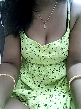 Snapshot of Tamil_Vishalini chatting on February 18, 2026, 5:42 pm Tamil Vishalini online show from February 18, 2026, 5:42 pm