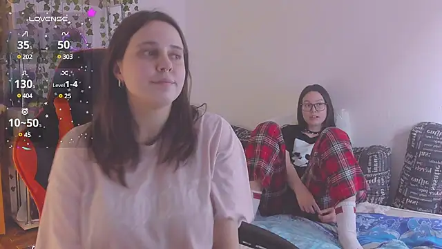  lisacute online show from March 16, 2025, 5:50 pm