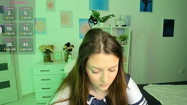 Snapshot of MiaVixxen chatting on September 23, 2025, 3:46 am MiaVixxen online show from September 23, 2025, 3:46 am