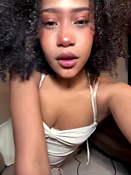 bronwgirl69 online show from September 28, 2025, 12:28 am