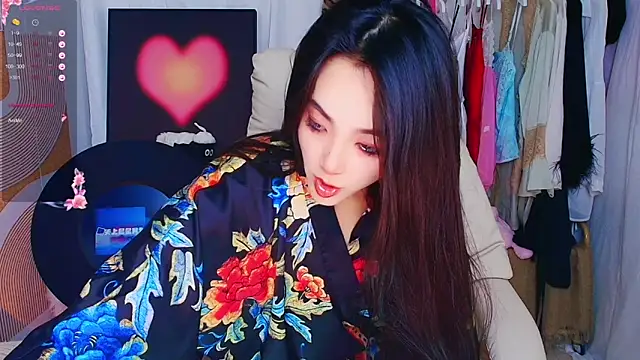 xiaotiantian-76 online show from November 15, 2025, 12:20 pm