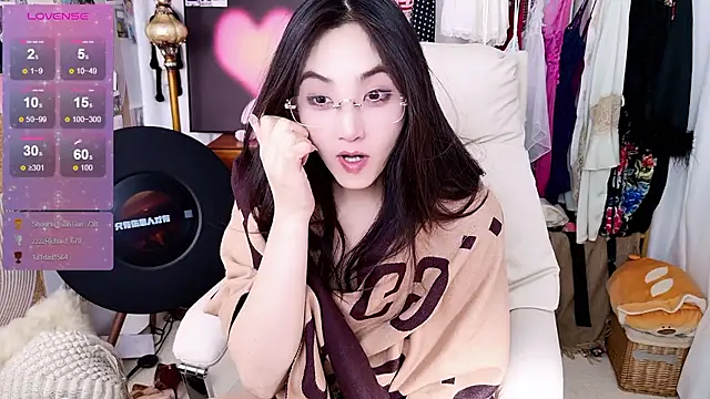 xiaotiantian-76 online show from January 12, 2026, 2:46 pm