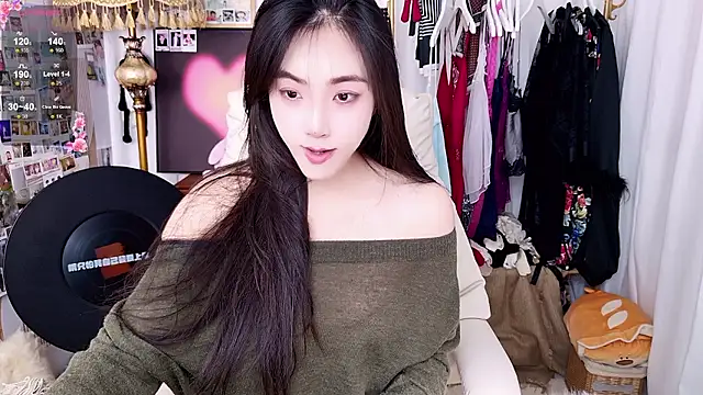 xiaotiantian-76 online show from January 19, 2026, 3:32 am