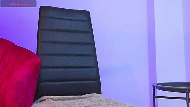 Gretta Hot online show from October 6, 2025, 3:35 pm