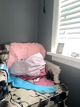 Snapshot of thigh_hi chatting on September 29, 2025, 4:01 pm thigh hi online show from September 29, 2025, 4:01 pm