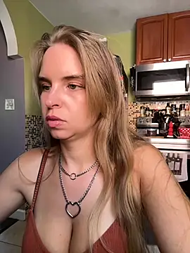 Snapshot of thigh_hi chatting on September 24, 2025, 3:18 pm thigh hi online show from September 24, 2025, 3:18 pm