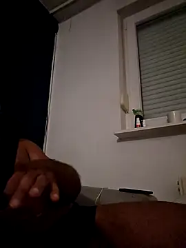 Snapshot of Insaneman1 chatting on October 10, 2025, 11:27 pm Insaneman1 online show from October 10, 2025, 11:27 pm