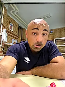 Snapshot of Insaneman1 chatting on October 22, 2025, 6:29 pm Insaneman1 online show from October 22, 2025, 6:29 pm