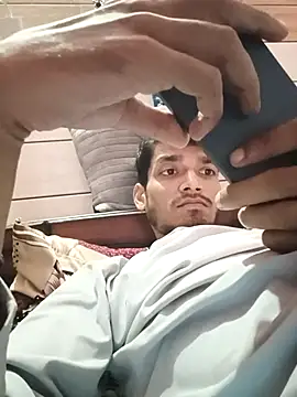 Snapshot of Tarun_0026 chatting on September 17, 2025, 3:47 pm Tarun 0026 online show from September 17, 2025, 3:47 pm