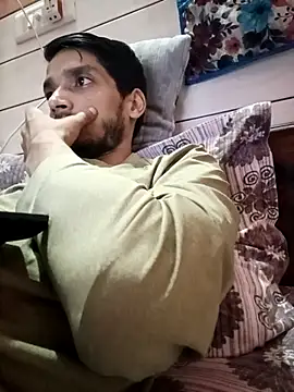 Snapshot of Tarun_0026 chatting on September 26, 2025, 2:46 pm Tarun 0026 online show from September 26, 2025, 2:46 pm