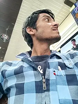 Snapshot of Tarun_0026 chatting on March 9, 2025, 11:47 am Tarun 0026 online show from March 9, 2025, 11:47 am