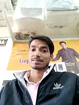 Snapshot of Tarun_0026 chatting on February 14, 2025, 10:06 am Tarun 0026 online show from February 14, 2025, 10:06 am
