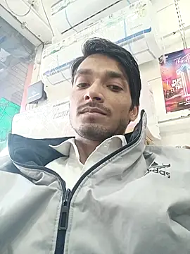 Snapshot of Tarun_0026 chatting on March 12, 2025, 11:43 am Tarun 0026 online show from March 12, 2025, 11:43 am