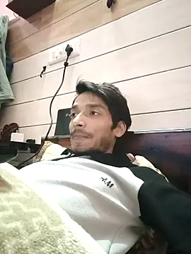 Snapshot of Tarun_0026 chatting on March 16, 2025, 4:34 pm Tarun 0026 online show from March 16, 2025, 4:34 pm