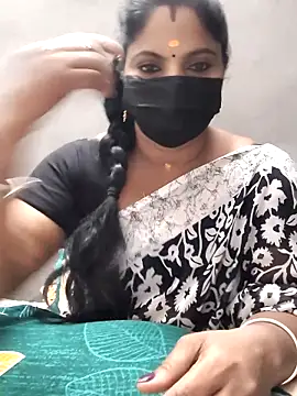 shamritha99 online show from September 21, 2025, 4:45 pm