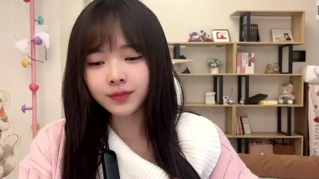 Chenjing0 online show from November 1, 2025, 3:02 am