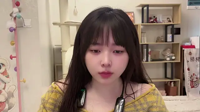 Chenjing0 online show from February 27, 2026, 4:23 am