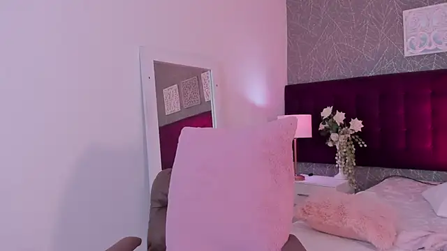 LiaCathaleya online show from February 17, 2026, 8:28 pm